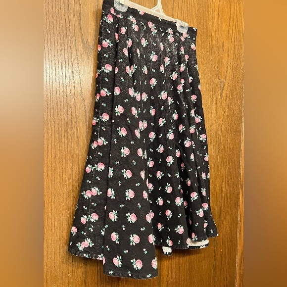 Handmade Dresses & Skirts - True Vintage 1950’s Black W/ Roses Cotton Felt A-line Circle Skirt XSmall 24” UC